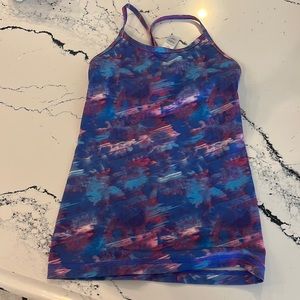 Ivivva Y cami for girls with bra attached, Sz 7, great condition.